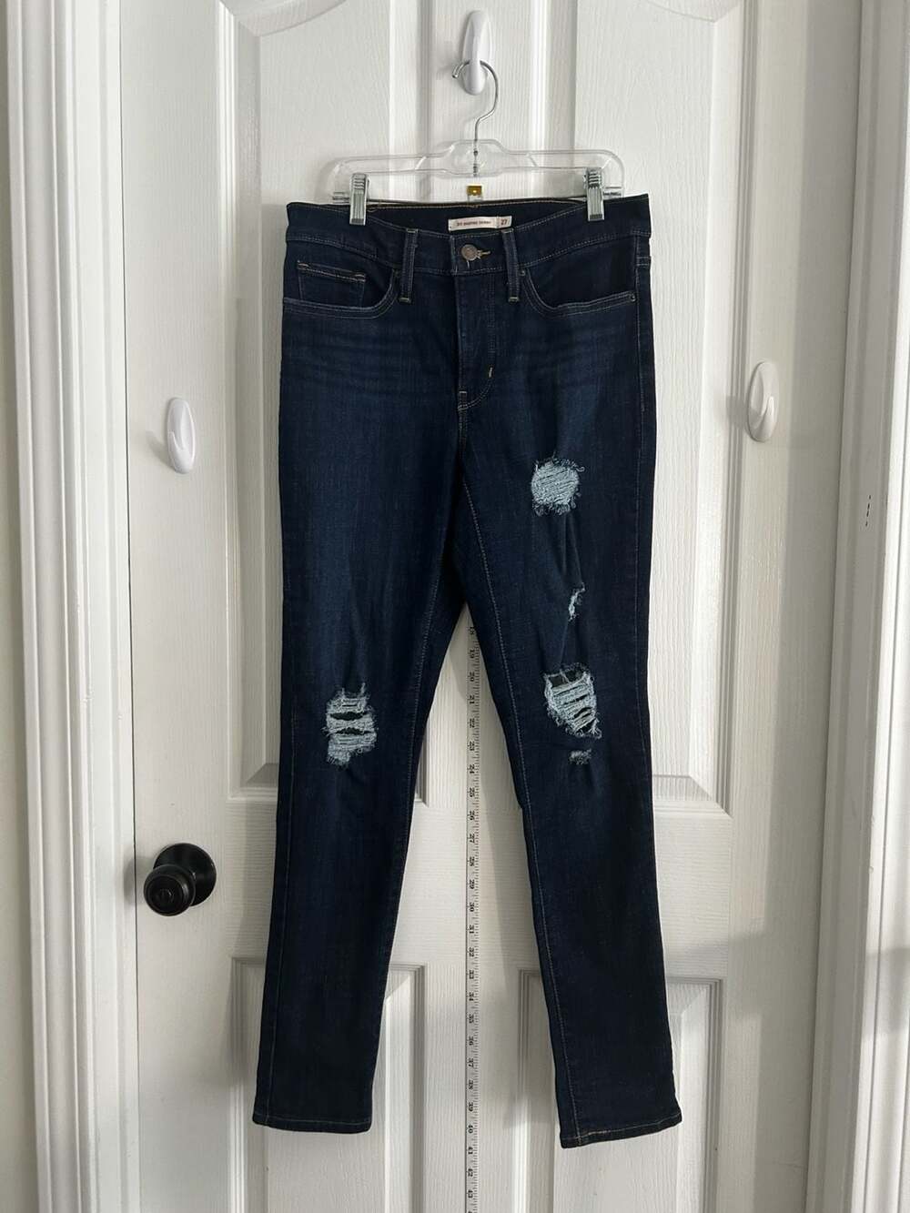 Levi's 311 Shaping Skinny Jeans Size 27